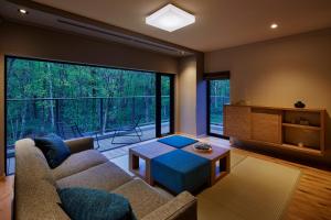 O zonă de relaxare la Okujozankei Onsen Kasho Gyoen