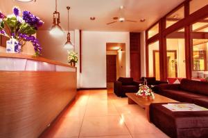 The lobby or reception area at Hotel Randiya
