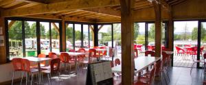 Restaurace v ubytování Camping Porte des Vosges