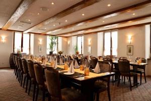 Restaurace v ubytování Hotel-Restaurant Weisses Kreuz