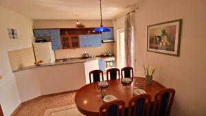 Kuchyňa alebo kuchynka v ubytovaní Apartments Marusic