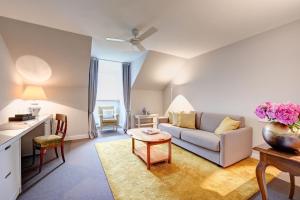 Posezení v ubytování Hotel Admiral