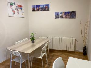 Fotografia z galérie ubytovania Comfortable renovated flat, WiFi! v destinácii Badalona