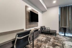 Gallery image of The Hue Hotel, Ascend Hotel Collection in Kamloops