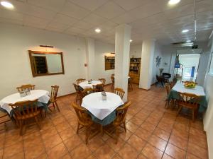 Restaurace v ubytování Hostal Pensimar