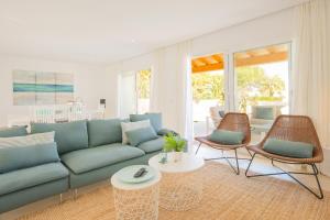 Część wypoczynkowa w obiekcie Villa Menorca 16