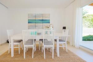 Część wypoczynkowa w obiekcie Villa Menorca 16
