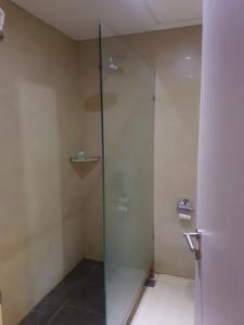 Un baño de Hotel DRAGON INN Kemayoran