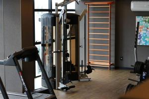 Fitnesscenter och/eller fitnessfaciliteter på Studio em excelente localização e vista para o mar