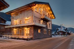 Galeriebild der Unterkunft Chalet Hirondelle Morzine - by EMERALD STAY in Morzine