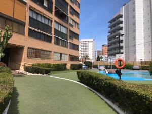 Bazén v ubytování Albaida Apartment nebo v jeho okolí