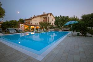 Bazén v ubytování Agriturismo Nardini nebo v jeho okolí