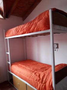 Двуетажно легло или двуетажни легла в стая в Mistico Hostel 23
