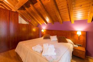 Posteľ alebo postele v izbe v ubytovaní Hotel Restaurant Castellarnau