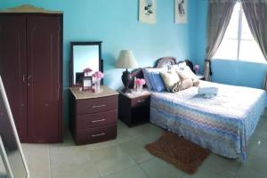 Postel nebo postele na pokoji v ubytování Comfort Suites