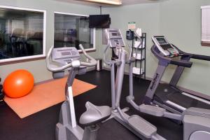Fitness centrum a/nebo fitness zařízení v ubytování The Coho Oceanfront Lodge