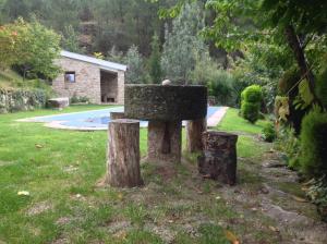 Um jardim no exterior de Quinta Do Circo - Serra Da Estrela - Turismo Rural