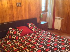 Uma cama ou camas num quarto em Quinta Do Circo - Serra Da Estrela - Turismo Rural