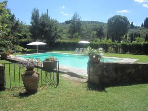 Bazén v ubytování Agriturismo Conca Verde nebo v jeho okolí