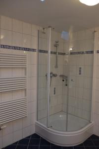 Ein Badezimmer in der Unterkunft Haus Lucie