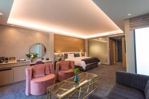 Η κουζίνα ή μικρή κουζίνα στο Vivari Hotel and Spa by Mantis