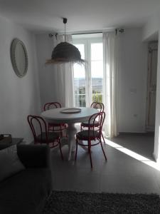A seating area at TRIPERIA 25