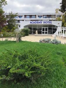 Zahrada ubytování Academy Hotel