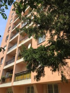 Budova, v ktorej sa apartmán nachádza