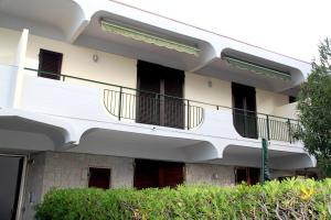 A balcony or terrace at Il Gabbiano Piano Terra - Goelba