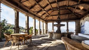 Uma varanda ou terraço em Pousada Mosteiro de Guimaraes