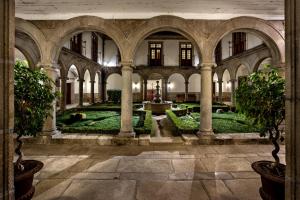 Um jardim em Pousada Mosteiro de Guimaraes