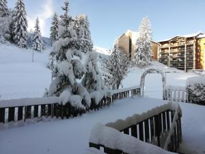 Hotel - Restaurant Le Blanchon om vinteren