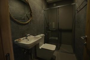 Koupelna v ubytování Hotel Samzeo + 18 fotografií
