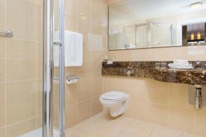 A bathroom at The Brehon Hotel & Spa