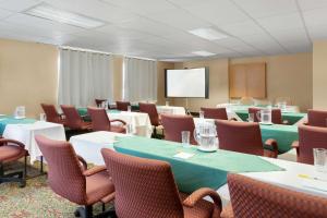 Gallery image of Hotel Days Inn Blainville & Centre de Conférence in Blainville