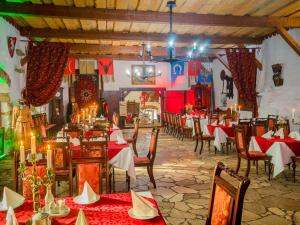 Restoran atau tempat lain untuk makan di Zamek Rycerski