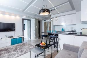 Kuchyňa alebo kuchynka v ubytovaní Resort Apartamenty Klifowa Rewal 27