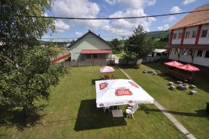 Vonkajšia záhrada v ubytovaní Kalcit Tourist Motel