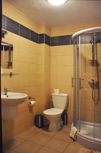 Koupelna v ubytování Hotel Pojezierze