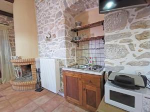 Photo de la galerie de l'établissement Guesthouse Toxotis, à Pirgos Dhirou