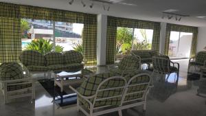 Część wypoczynkowa w obiekcie Playa de la Arena Apartment