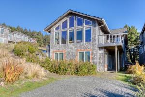 Gallery image of Chapman Point Cannon Beach Home with hot-tub in Cannon Beach