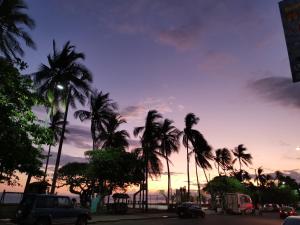 Sunrise o sunset na nakikita mula sa guest house o sa malapit