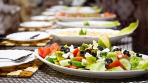 Φαγητό σε οργανωμένο κάμπινγκ ή κάπου εκεί κοντά