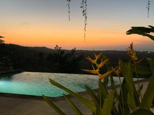 Bazén v ubytování OCEANNA - Uluwatu, Bali nebo v jeho okolí