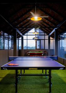 Lauatennis majutusasutuses Fern Tree Resort või selle läheduses