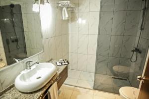 Koupelna v ubytování Grand Denizli Hotel