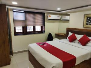 Postel nebo postele na pokoji v ubytování Hotel Happyland
