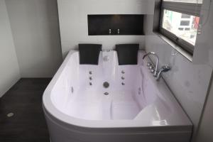 Koupelna v ubytování Hotel Bogota DC