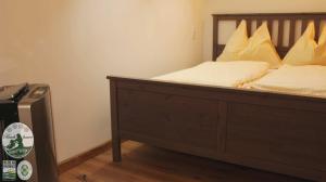 Łóżko lub łóżka w pokoju w obiekcie Kinderparadies Bachbauer